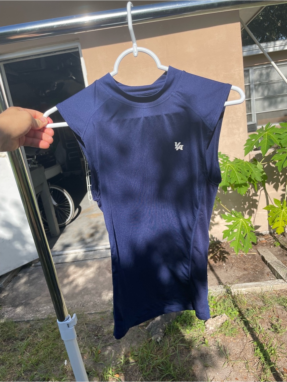 Youngla Navy Sleeveless Athletic Top